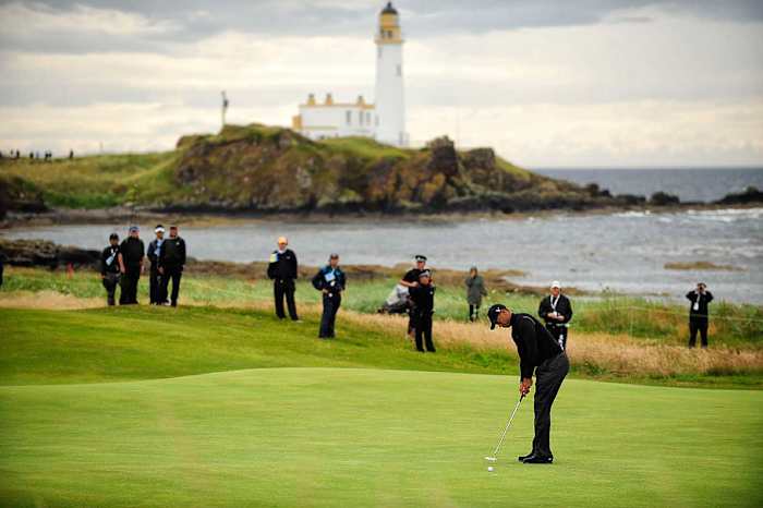 Tiger_Woods_Sports_Illustrated_00038